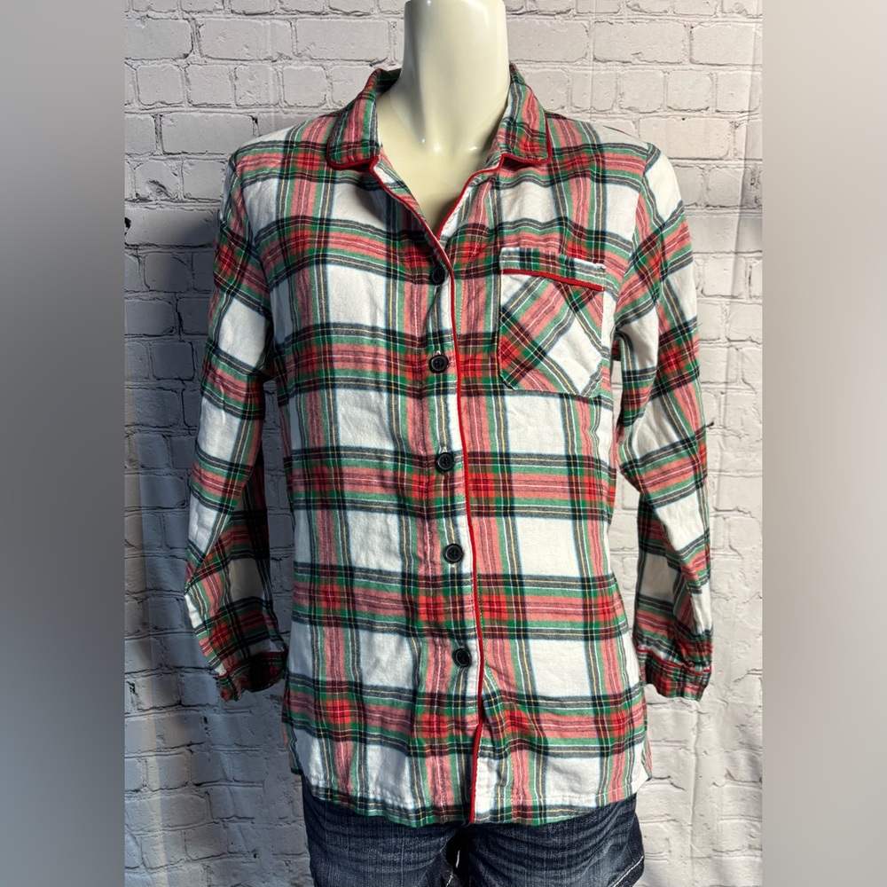 Women’s medium WonderShop Flannel sleep top